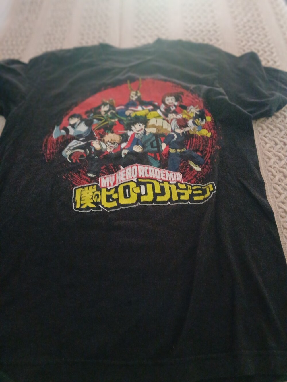MY HERO ACADEMIA BLACK TSHIRT PREOWNED ADULT UNISEX SZ MEDIUM - Picture 3 of 4